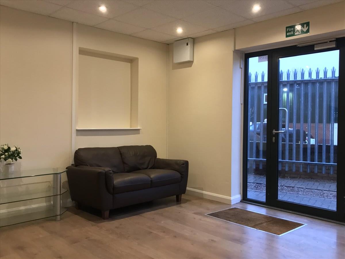 Rent Luton Office Space on Dunstable Business Centre, Blackburn Road